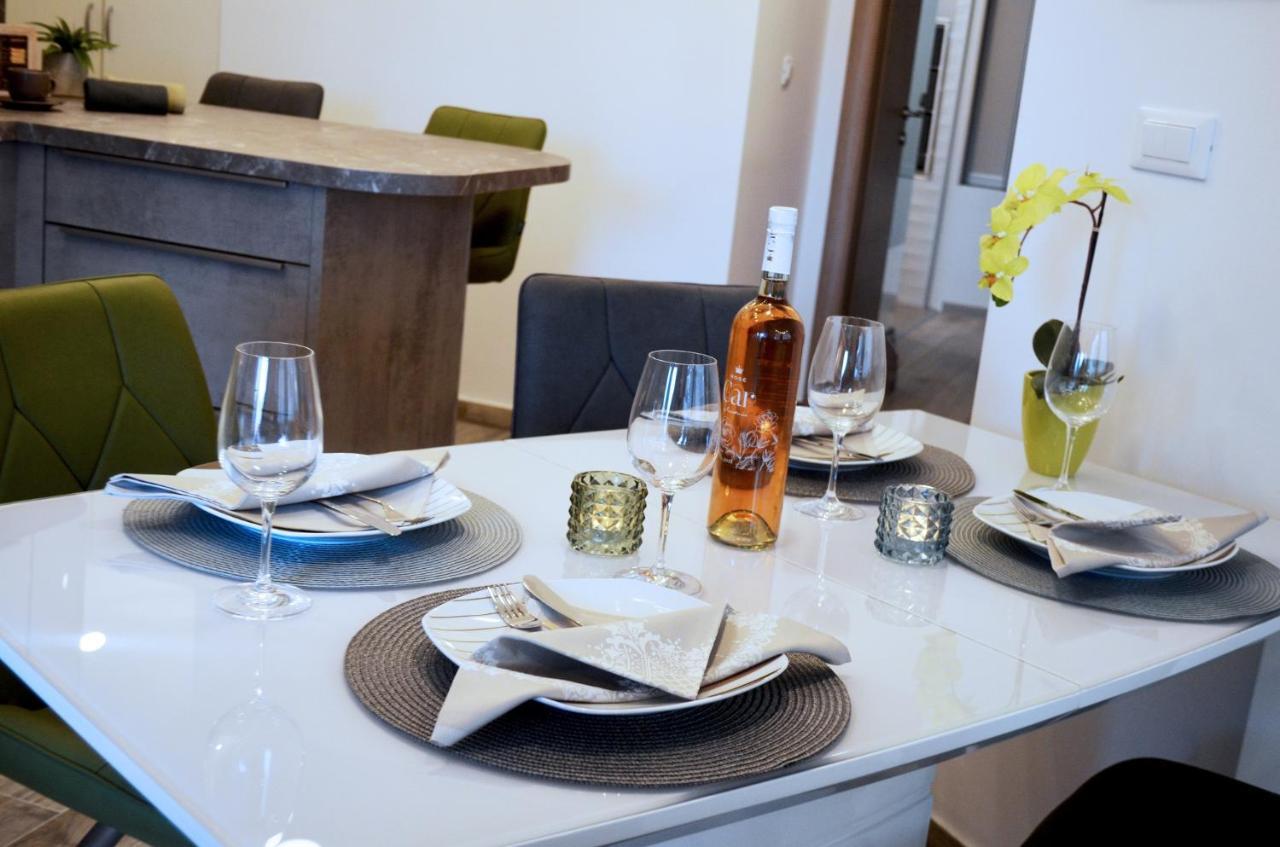 Apartments Rina - Kneze Račišće Εξωτερικό φωτογραφία