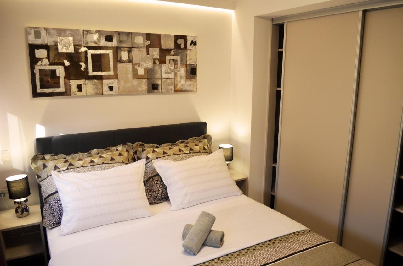 Apartments Rina - Kneze Račišće Εξωτερικό φωτογραφία