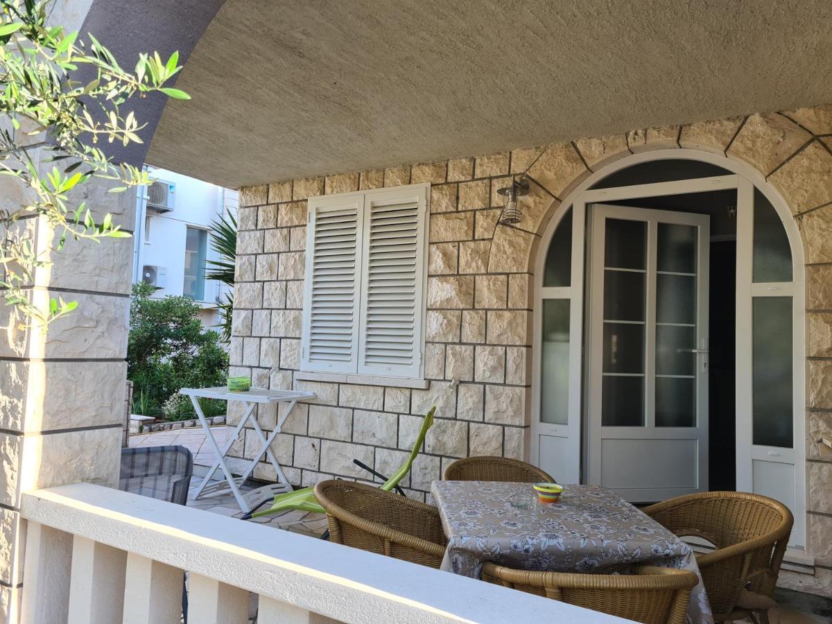 Apartments Rina - Kneze Račišće Δωμάτιο φωτογραφία