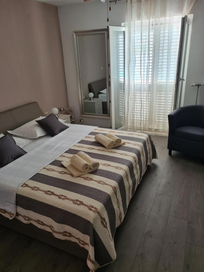 Apartments Rina - Kneze Račišće Δωμάτιο φωτογραφία