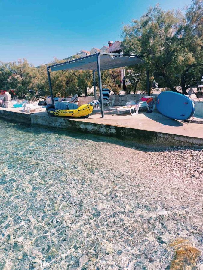 Apartments Rina - Kneze Račišće Εξωτερικό φωτογραφία